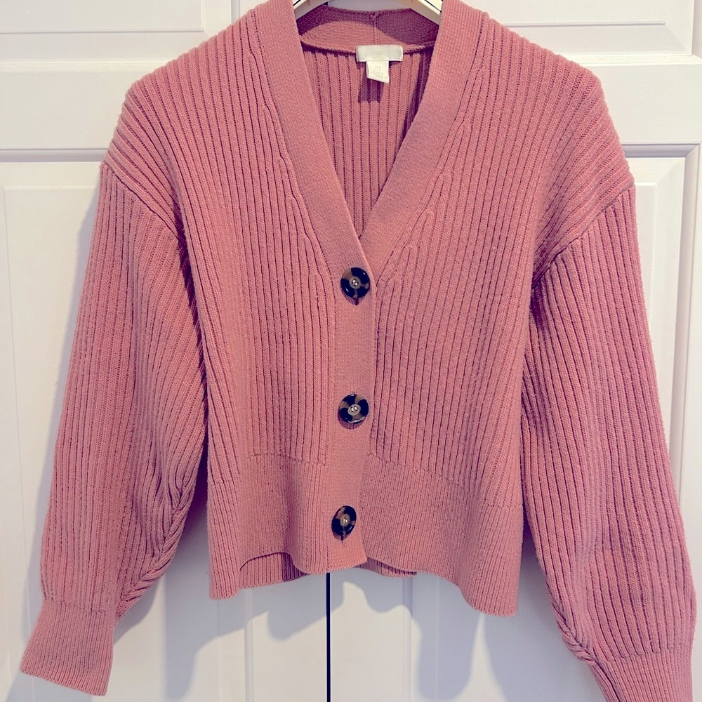 Spring sale! H&M Women's Pink Ribbed Cardigan Sweater